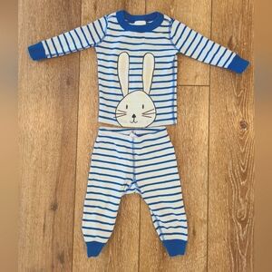 Hanna Andersson bunny pajamas size 6-12 months